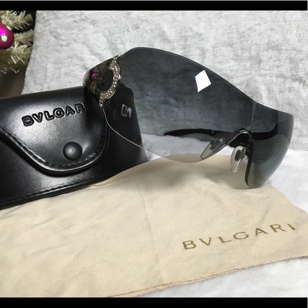 Bvlgari sunglasses- Aviator- used like new AUTHENT
